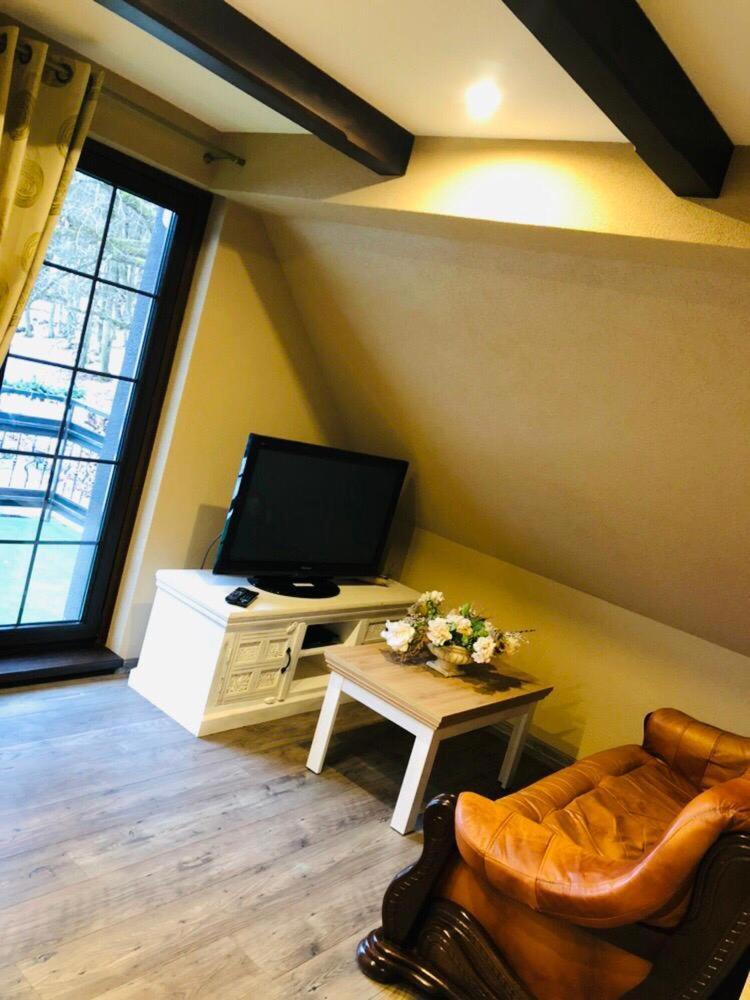 Penzion A Restauracia Hanisberg Krupina Экстерьер фото